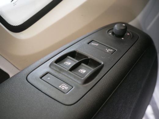 Opel Movano L2H2 3,5t 140pk | Achteruitrijcamera | Cruise Control | Navigatiesysteem ActivLease financial lease