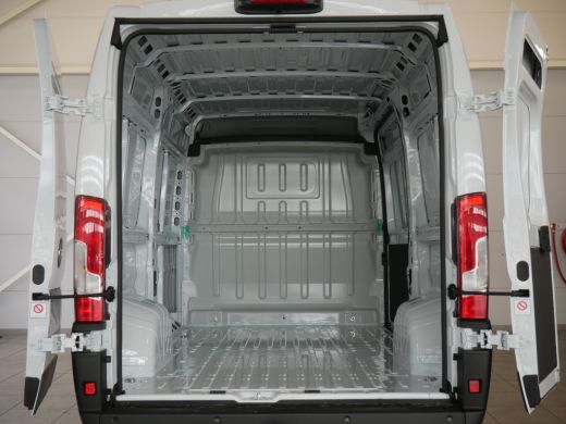 Opel Movano L2H2 3,5t 140pk | Achteruitrijcamera | Laadruimtescheidingswand gesloten (zonder Raam) | Lendenst... ActivLease financial lease