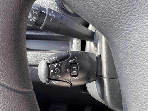 Opel Vivaro 2.0 BlueHDi 145 S&S L3 DC | Parkeersensoren achter | Achteruitrijcamera | Trekhaak | Armsteun voo... ActivLease financial lease