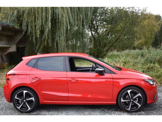 Seat Ibiza TSI 116PK DSG FR-SPORT CAMERA/ACC/CARPLAY ActivLease financial lease