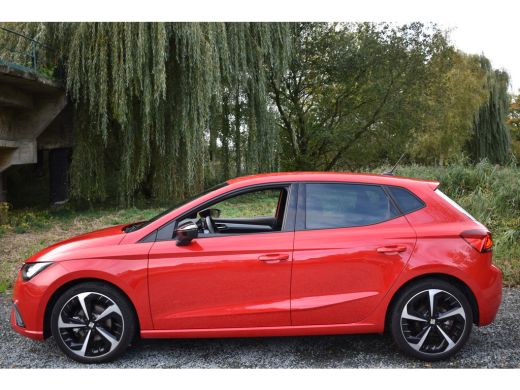Seat Ibiza TSI 116PK DSG FR-SPORT CAMERA/ACC/CARPLAY ActivLease financial lease