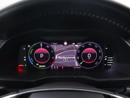 Skoda Superb 1.4 TSI iV Sportline | Panoramadak | Trekhaak | Stoelverwarming | Adaptive cruise | Camera | Alca... ActivLease financial lease