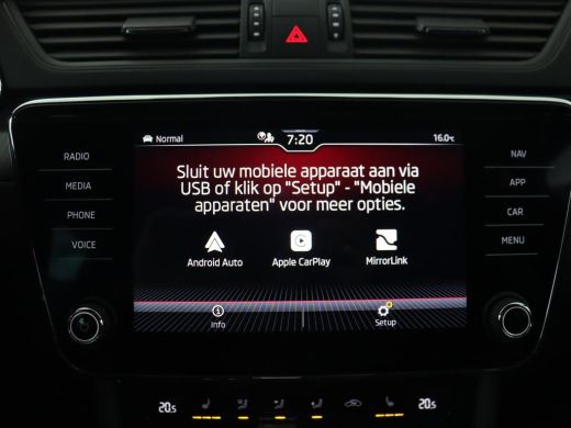 Skoda Superb 1.4 TSI iV Sportline | Panoramadak | Trekhaak | Stoelverwarming | Adaptive cruise | Camera | Alca... ActivLease financial lease