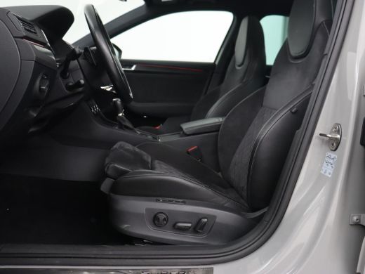 Skoda Superb 1.4 TSI iV Sportline | Panoramadak | Trekhaak | Stoelverwarming | Adaptive cruise | Camera | Alca... ActivLease financial lease