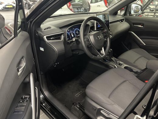 Toyota Corolla Cross Hybrid 140 Style ActivLease financial lease