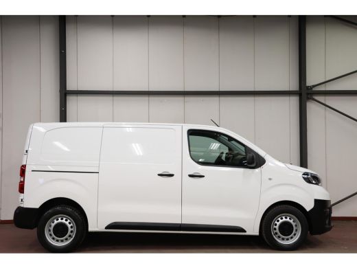 Toyota ProAce 2.0 D-4D L2H1 2500KG TREKVERMOGEN ActivLease financial lease
