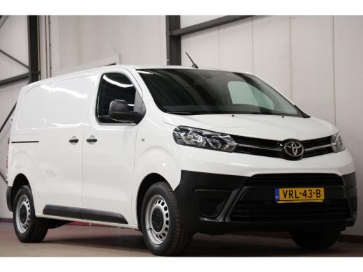 Toyota ProAce 2.0 D-4D L2H1 2500KG TREKVERMOGEN ActivLease financial lease
