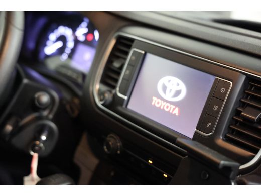 Toyota ProAce 2.0 D-4D L2H1 2500KG TREKVERMOGEN ActivLease financial lease