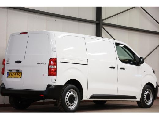 Toyota ProAce 2.0 D-4D Live L2H1 LANG ActivLease financial lease