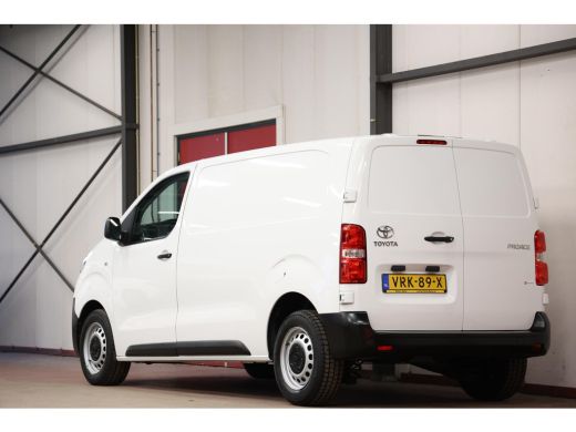 Toyota ProAce 2.0 D-4D Live L2H1 LANG ActivLease financial lease
