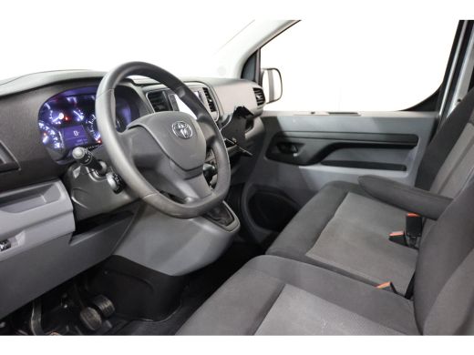 Toyota ProAce 2.0 D-4D Live L2H1 LANG ActivLease financial lease