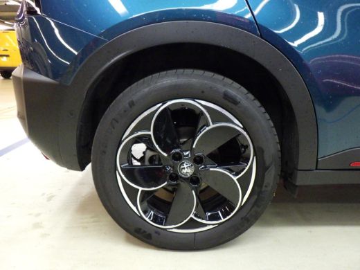 Alfa Romeo Junior Elettrica Speciale 54 kWh Elek. Stoel met Massage | Elek. Achterklep | LED Matrix | Camera | Clim... ActivLease financial lease