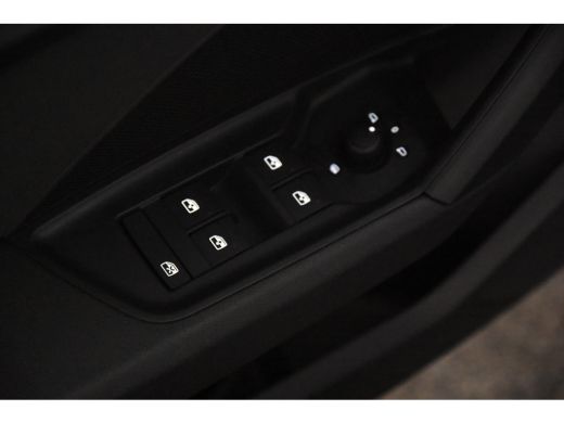 Audi A3 Limousine 35 TFSI *1ste Eigenaar*Navigatie*DAB* ActivLease financial lease