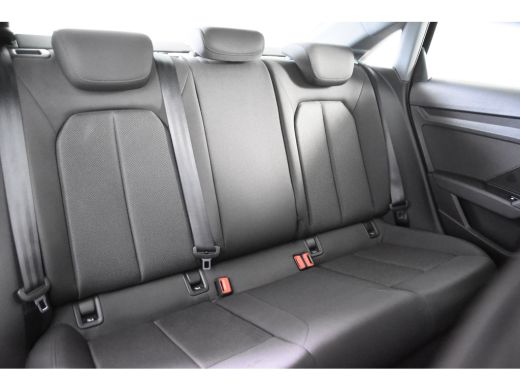 Audi A3 Limousine 35 TFSI *1ste Eigenaar*Navigatie*DAB* ActivLease financial lease