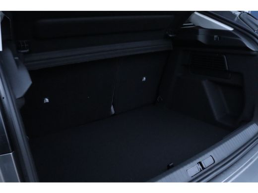 Citroën C4 Collection | Direct Beschikbaar | Cruise Control | Camera | Stoelverwarming | Navi | Carplay | ActivLease financial lease