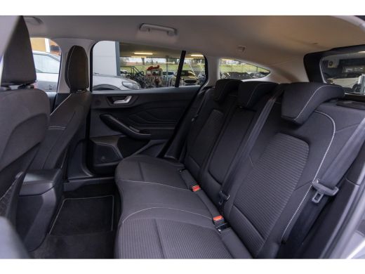 Ford Focus 1.0 EcoBoost Hybrid Titanium X | | Trekhaak | Cruise adaptief | Camera | Stuur/stoel/voorruit ver... ActivLease financial lease