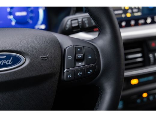 Ford Focus 1.0 EcoBoost Hybrid Titanium X | | Trekhaak | Cruise adaptief | Camera | Stuur/stoel/voorruit ver... ActivLease financial lease