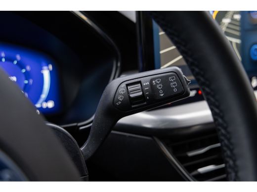 Ford Focus 1.0 EcoBoost Hybrid Titanium X | | Trekhaak | Cruise adaptief | Camera | Stuur/stoel/voorruit ver... ActivLease financial lease