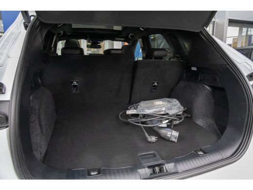 Ford Kuga 2.5 PHEV ST-Line X | Pano-dak | 360 Camera | Cruise adaptief | Stuur/stoel/voorruit verwarming | ... ActivLease financial lease