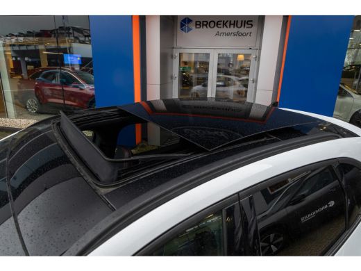 Ford Kuga 2.5 PHEV ST-Line X | Pano-dak | 360 Camera | Cruise adaptief | Stuur/stoel/voorruit verwarming | ... ActivLease financial lease