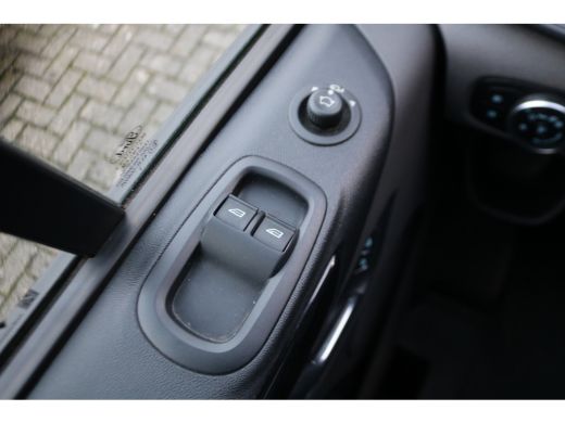 Ford Transit Custom 2.0 TDCI L2 H1 Limited Airco Navigatie Camera ActivLease financial lease