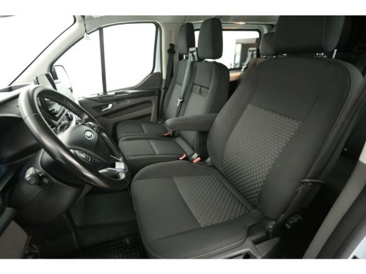 Ford Transit Custom 320 2.0 TDCI L2H1 | DC | Automaat | Adap. Cruise | Camera | Carplay | Trekh. | Stoelverw. ActivLease financial lease