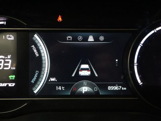 Kia e-Niro DYNAMICPLUSLINE 64 kWh + SCHUIFDAK | CARPLAY | CAMERA | STOEL/STUUURWIELVERW. ActivLease financial lease