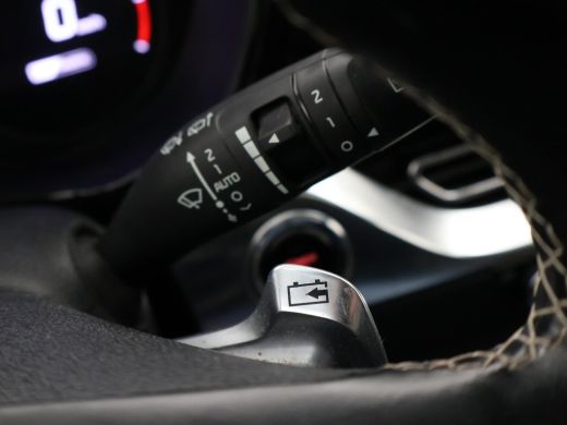 Kia e-Niro DYNAMICPLUSLINE 64 kWh + SCHUIFDAK | CARPLAY | CAMERA | STOEL/STUUURWIELVERW. ActivLease financial lease