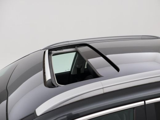 Kia e-Niro DYNAMICPLUSLINE 64 kWh + SCHUIFDAK | CARPLAY | CAMERA | STOEL/STUUURWIELVERW. ActivLease financial lease