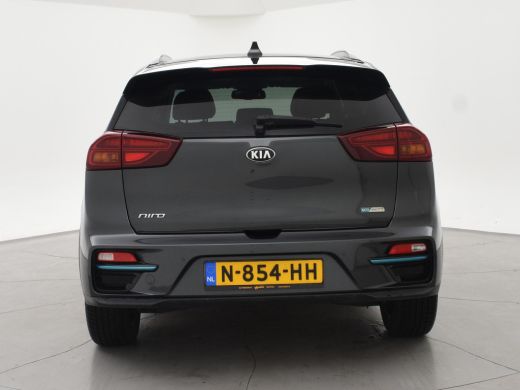 Kia e-Niro DYNAMICPLUSLINE 64 kWh + SCHUIFDAK | CARPLAY | CAMERA | STOEL/STUUURWIELVERW. ActivLease financial lease