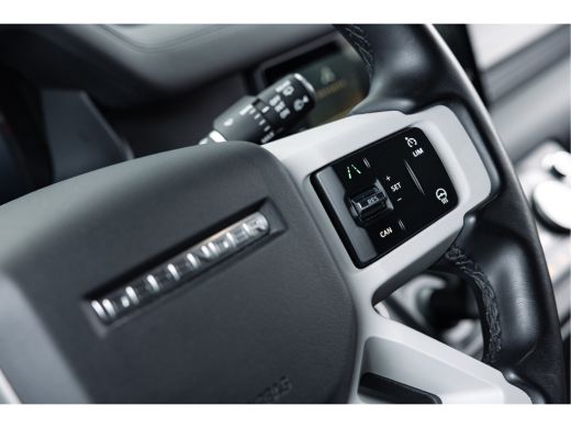 Land Rover Defender 110 D250 Hardtop Commercial | 20" County velgen | Luchtvering | 3 persoons Jumpseat | ActivLease financial lease