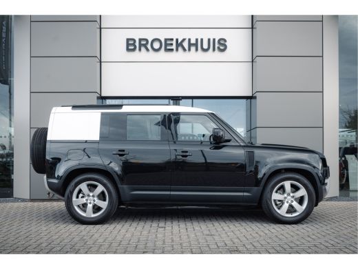 Land Rover Defender 110 D250 Hardtop Commercial | 20" County velgen | Luchtvering | 3 persoons Jumpseat | ActivLease financial lease