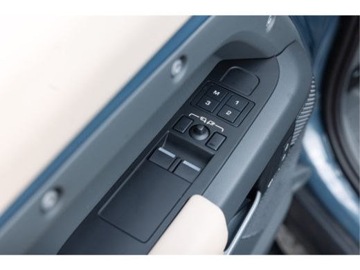 Land Rover Defender Hard Top P400 90 MHEV X-Dynamic SE | Luchtvering | Jumpseat | Afn trekhaak | Head-Up | Stoelkoeli... ActivLease financial lease