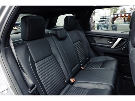 Land Rover Discovery Sport P300e PHEV Dynamic SE | Drive Assist Pack | Panoramadak | Verw voortoelen | Meridian | Leder ActivLease financial lease