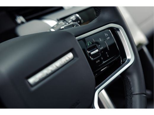 Land Rover Discovery Sport P300e PHEV Dynamic SE | Drive Assist Pack | Panoramadak | Verw voortoelen | Meridian | Leder ActivLease financial lease