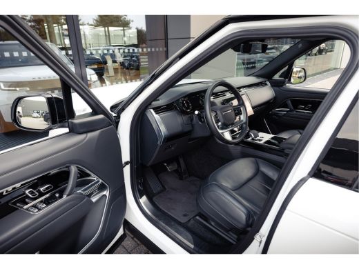 Land Rover Range Rover 3.0 P460e HSE PHEV | 23 Inch Gloss Black | Shadow Pack | El.trekhaak | Pano | Head-up | Softclos ActivLease financial lease