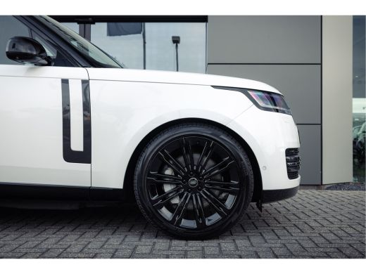 Land Rover Range Rover 3.0 P460e HSE PHEV | 23 Inch Gloss Black | Shadow Pack | El.trekhaak | Pano | Head-up | Softclos ActivLease financial lease