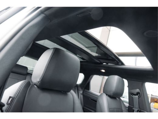 Land Rover Range Rover Evoque P300e AWD R-Dynamic S | Pano | Black Pack | 20 Inch | Cold Climate | Adaptieve Cr Control | Stoel... ActivLease financial lease