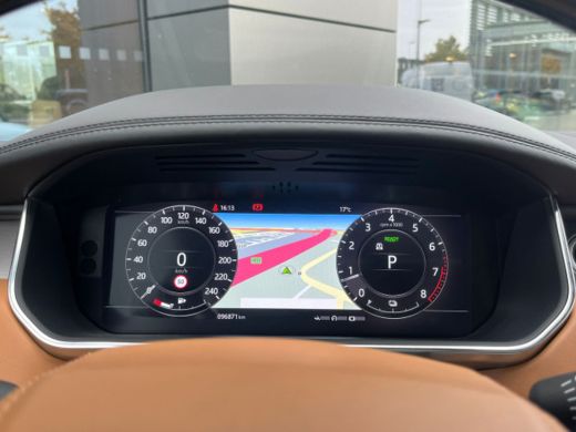 Land Rover Range Rover P400e Fifty | Rear Seat Entertainment | 22 Inch | SVO Bespoke Paint | Massage | Full Options ActivLease financial lease