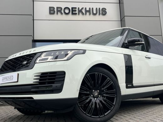 Land Rover Range Rover P400e Fifty | Rear Seat Entertainment | 22 Inch | SVO Bespoke Paint | Massage | Full Options ActivLease financial lease