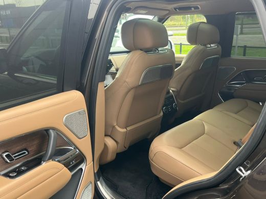 Land Rover Range Rover P550e Autobiography | SV Lak | Achterasbesturing | Koelbox | Lederen hemelbekleding | Massage | H... ActivLease financial lease