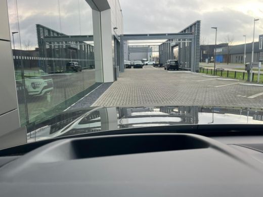 Land Rover Range Rover P550e Autobiography | SV Lak | Achterasbesturing | Koelbox | Lederen hemelbekleding | Massage | H... ActivLease financial lease