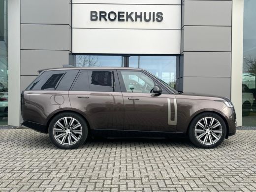 Land Rover Range Rover P550e Autobiography | SV Lak | Achterasbesturing | Koelbox | Lederen hemelbekleding | Massage | H... ActivLease financial lease