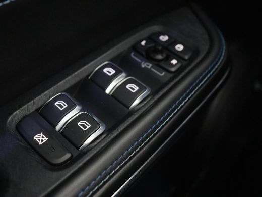 Lynk & Co 01 1.5 Plug In | Panoramadak | Trekhaak | Infinity by Harman | 360 Camera | Adaptive cruise | Stoelv... ActivLease financial lease