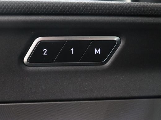 Lynk & Co 01 1.5 Plug In | Panoramadak | Trekhaak | Infinity by Harman | 360 Camera | Adaptive cruise | Stoelv... ActivLease financial lease