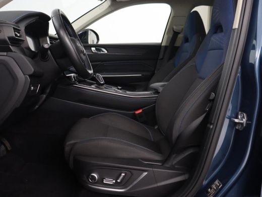 Lynk & Co 01 1.5 Plug In | Panoramadak | Trekhaak | Infinity by Harman | 360 Camera | Adaptive cruise | Stoelv... ActivLease financial lease