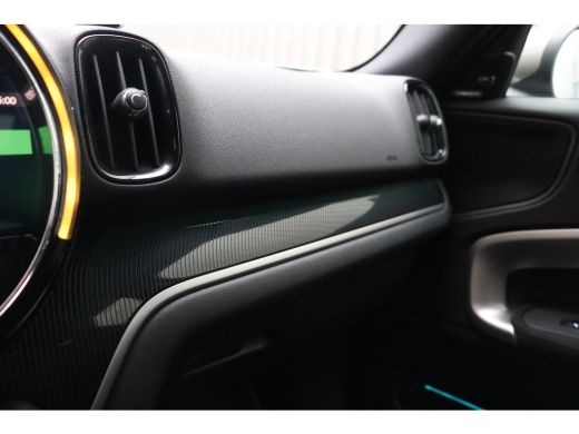 Mini Countryman Cooper S ALL4 Automaat / Panoramadak / JCW Sport Stoel / Achteruitrijcamera / Comfort Access / LE... ActivLease financial lease