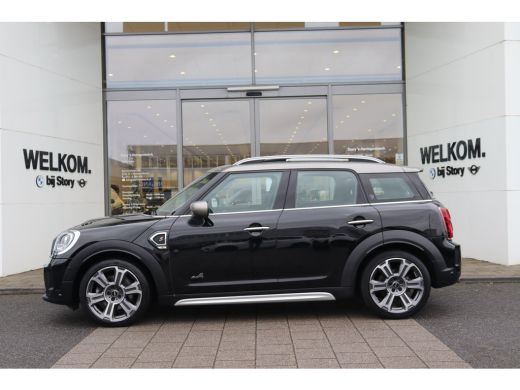 Mini Countryman Cooper S ALL4 Automaat / Panoramadak / JCW Sport Stoel / Achteruitrijcamera / Comfort Access / LE... ActivLease financial lease