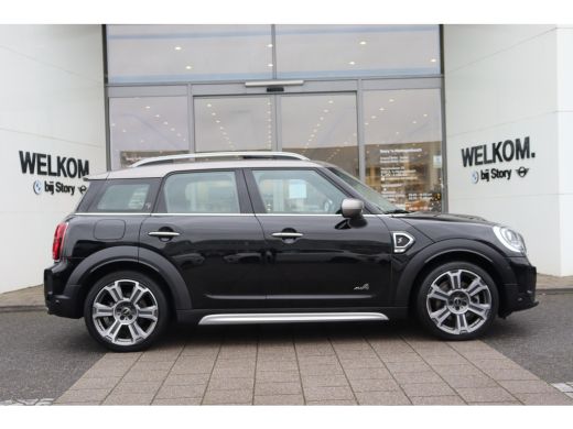 Mini Countryman Cooper S ALL4 Automaat / Panoramadak / JCW Sport Stoel / Achteruitrijcamera / Comfort Access / LE... ActivLease financial lease