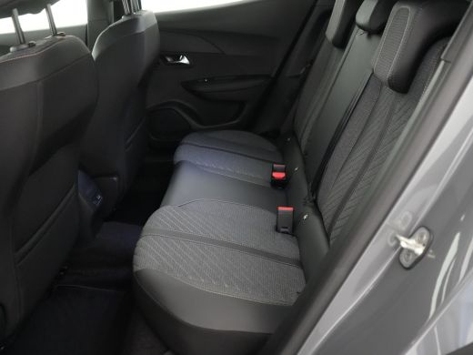 Peugeot 2008 1.2 Hybrid 136 Allure | Airco (automatisch) | Armsteun voor | Lichtmetalen velgen 17" ActivLease financial lease